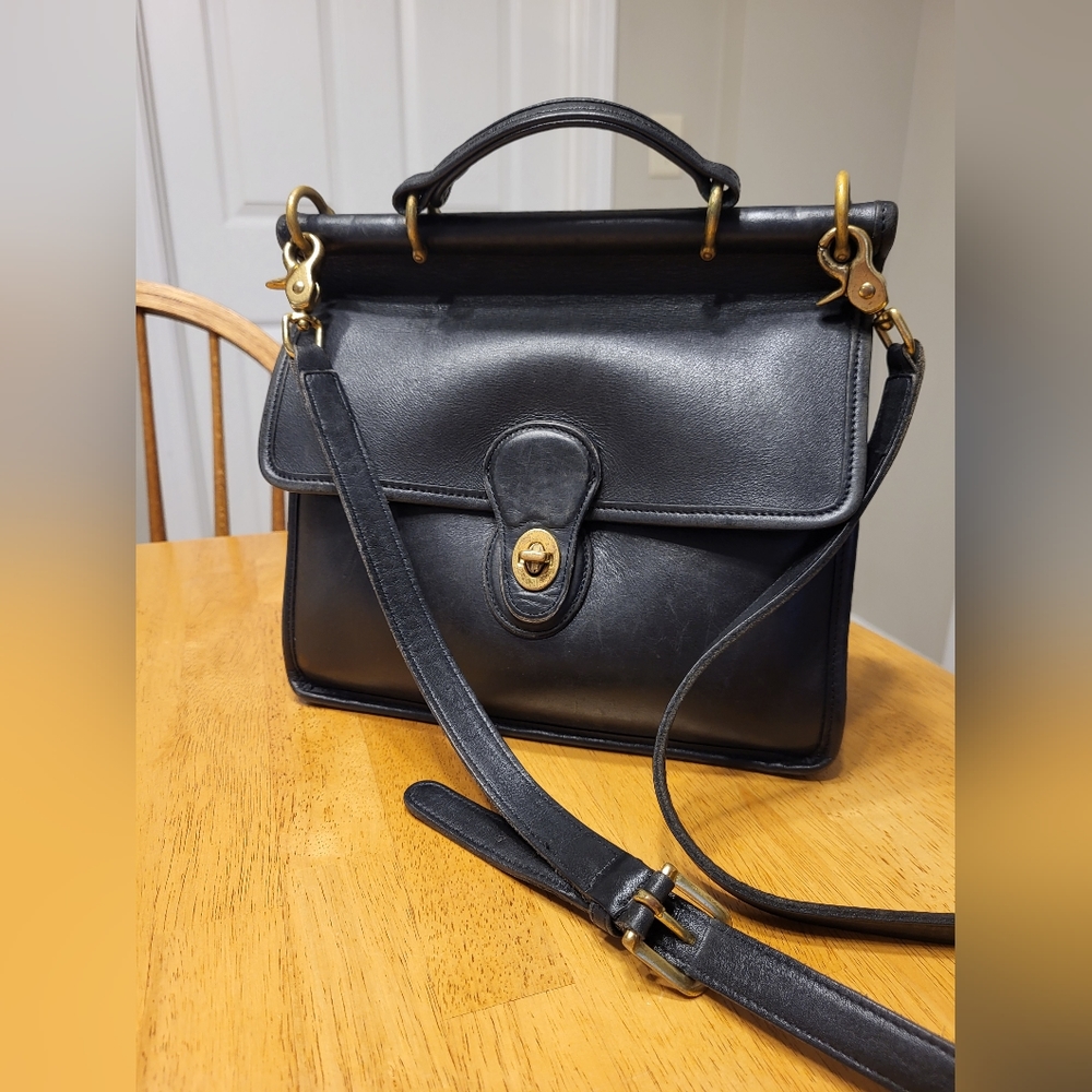 Black Coach #9927 Willis Purse